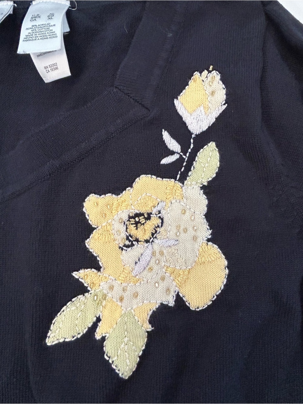 Vintage Emma James Black V-Neck Floral Appliqué Sweater XL EUC Y2K Grandma Boho - Picture 4 of 12